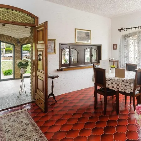 Mery, Sui Colli Della Riviera Di Rimini