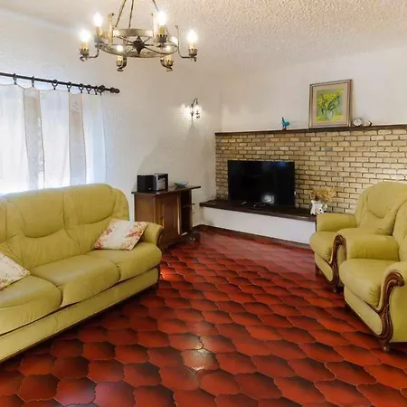 Villa Mery, Sui Colli Della Riviera Di Rimini