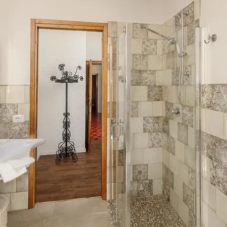 Mery, Sui Colli Della Riviera Di Rimini فيلة Mondaino